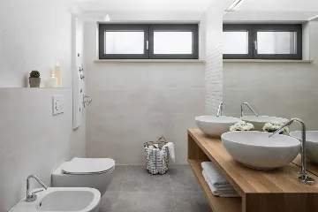 Villa with Heated Pool & Jacuzzi in Pula