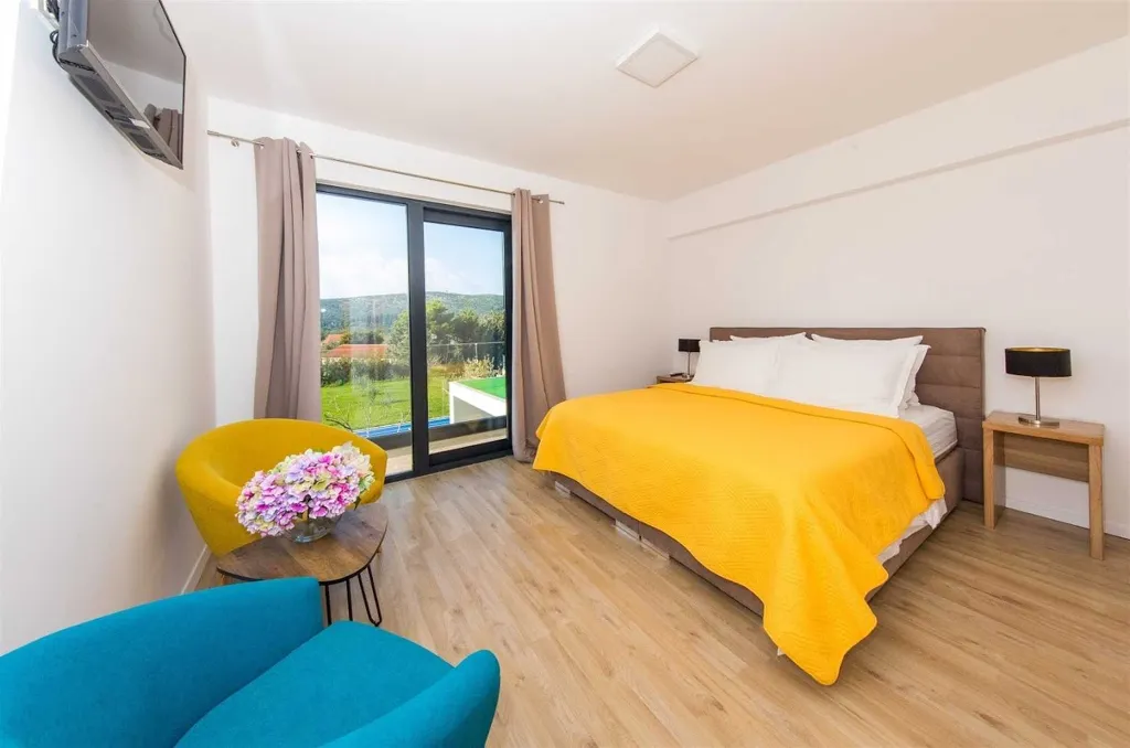 Mlini Villa with Private Pool for up to 12 Guests