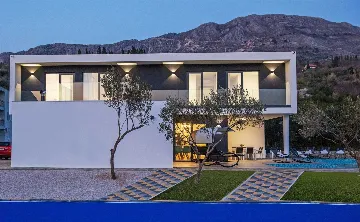 Mlini Villa with Private Pool for up to 12 Guests