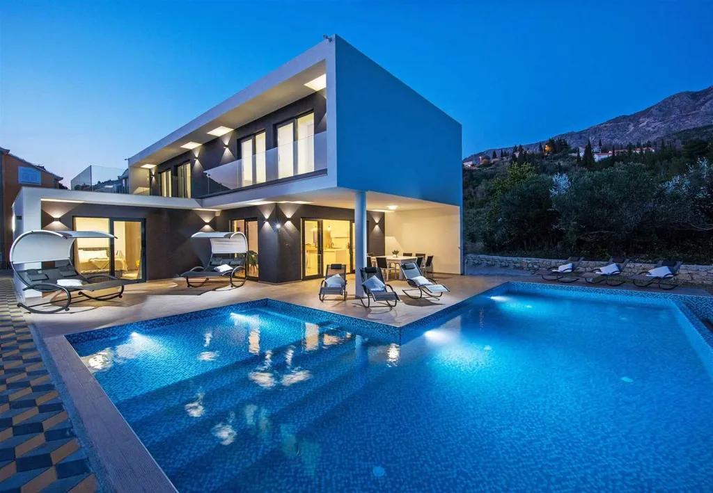 Mlini Villa with Private Pool for up to 12 Guests