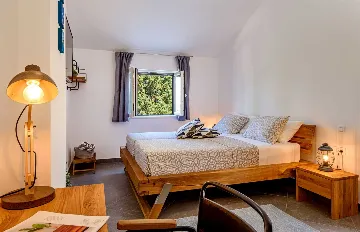 Seafront Villa in Splitska for 8 Guests