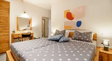 Seafront Villa in Splitska for 8 Guests