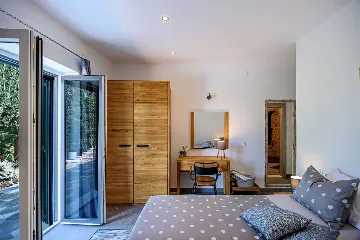 Seafront Villa in Splitska for 8 Guests