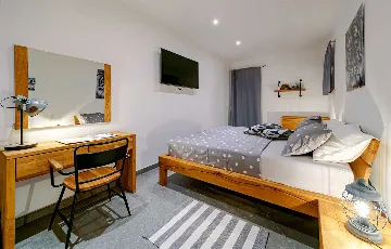 Seafront Villa in Splitska for 8 Guests