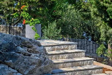 Seafront Villa in Splitska for 8 Guests