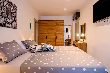 Seafront Villa in Splitska for 8 Guests