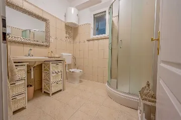 Villa in Pučišća for up to 12 with Heated Pool