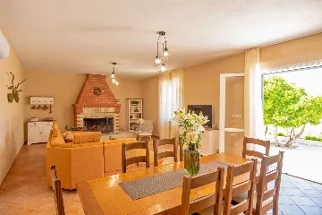 Villa in Pučišća for up to 12 with Heated Pool