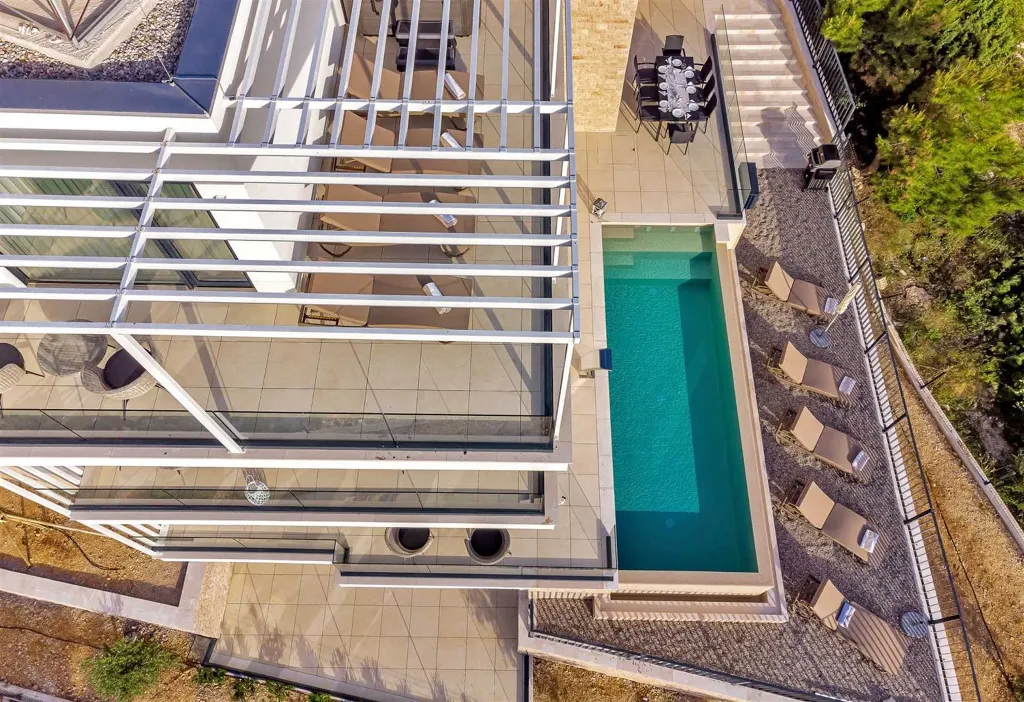 Promajna Villa for 8 Guests with Heated Pool