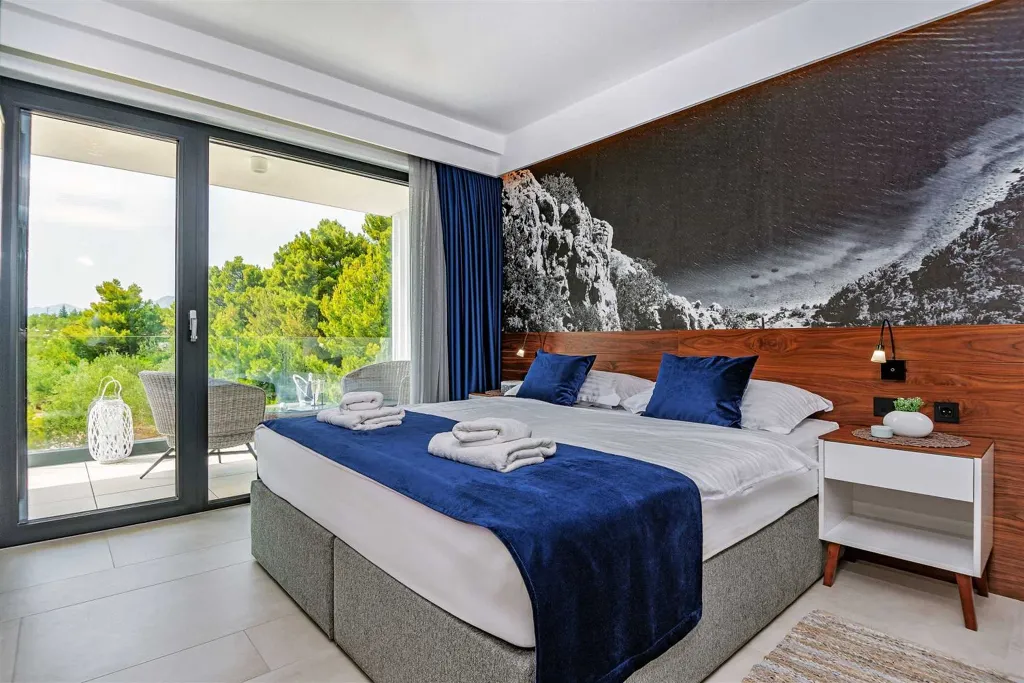 Promajna Villa for 8 Guests with Heated Pool