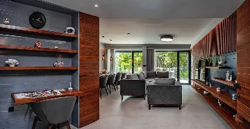 Promajna Villa for 8 Guests with Heated Pool