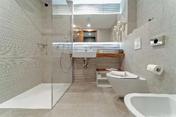 Promajna Villa for 8 Guests with Heated Pool