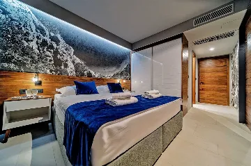 Promajna Villa for 8 Guests with Heated Pool