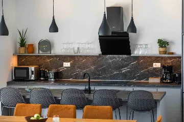 Modern 4-Bedroom Villa in Orašac for 8 Guests