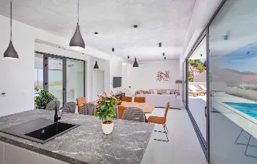 Modern 4-Bedroom Villa in Orašac for 8 Guests