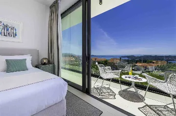 Modern 4-Bedroom Villa in Orašac for 8 Guests