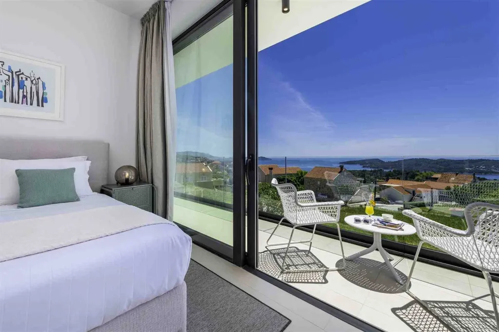 Modern 4-Bedroom Villa in Orašac for 8 Guests