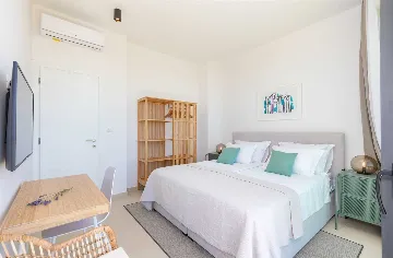 Modern 4-Bedroom Villa in Orašac for 8 Guests