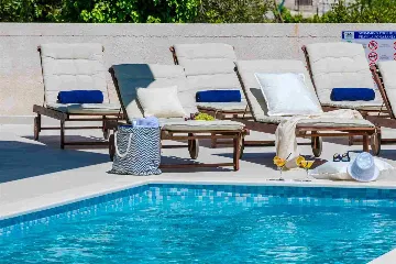 Modern 4-Bedroom Villa in Orašac for 8 Guests