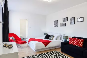 5-Bedroom Villa in Vodnjan for Up to 14 Guests