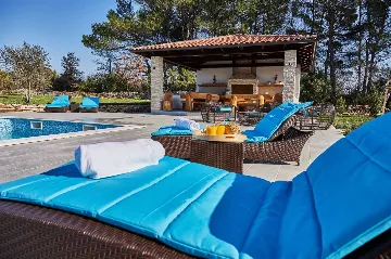 5-Bedroom Villa in Vodnjan for Up to 14 Guests