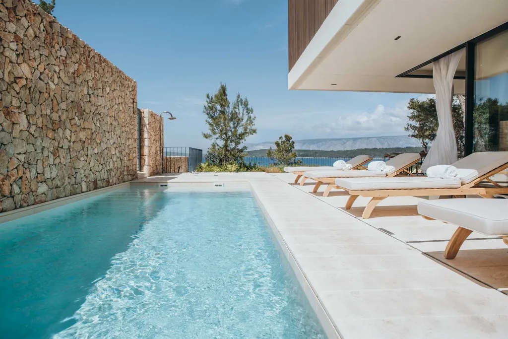 Stari Grad 4-Bedroom Villa for Up to 8 Guests