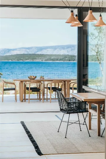 Stari Grad 4-Bedroom Villa for Up to 8 Guests