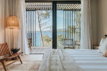 Stari Grad 4-Bedroom Villa for Up to 8 Guests