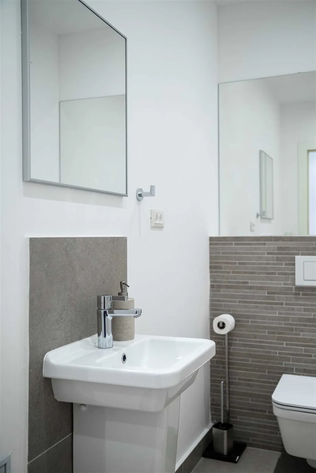 Modern Villa with Private Heated Pool in Ciovo