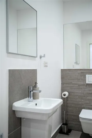 Modern Villa with Private Heated Pool in Ciovo