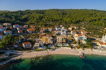 Modern Villa with Private Heated Pool in Ciovo