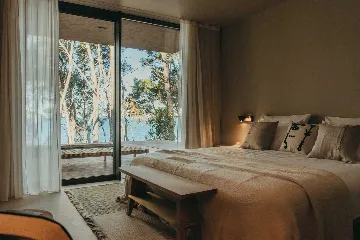 Stari Grad Villa with Heated Pool and Sea Views