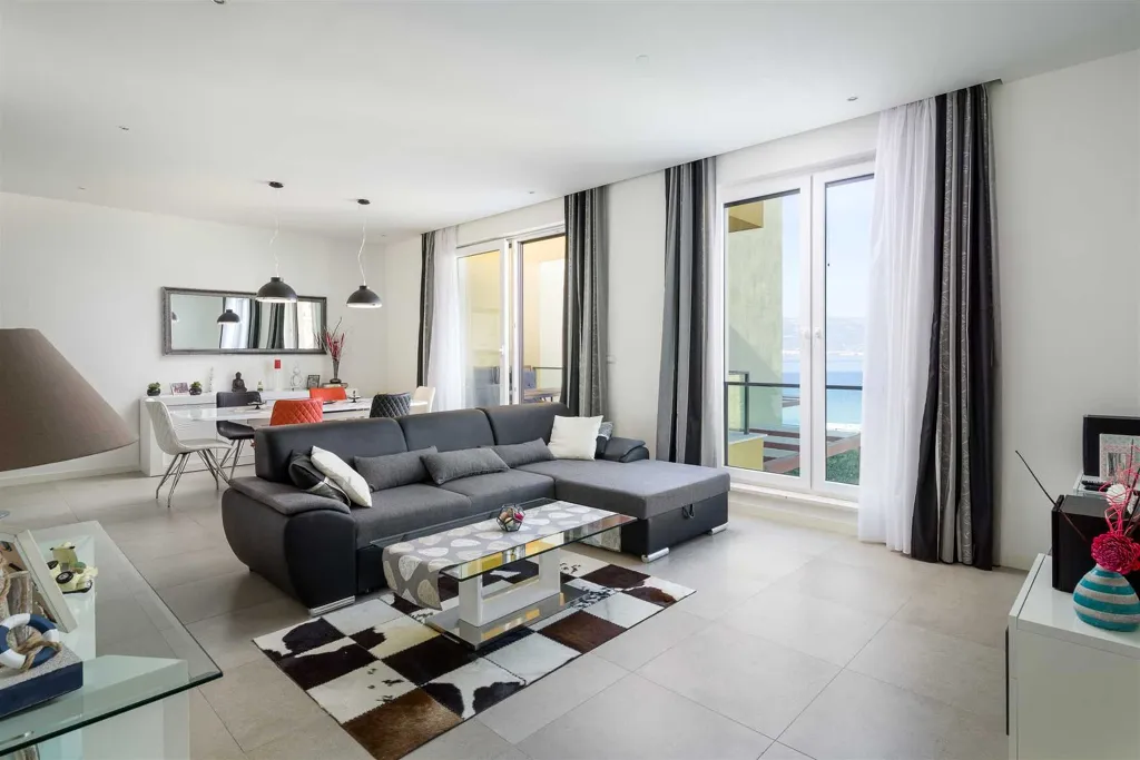Villa in Slatine, Ciovo for up to 12 Guests