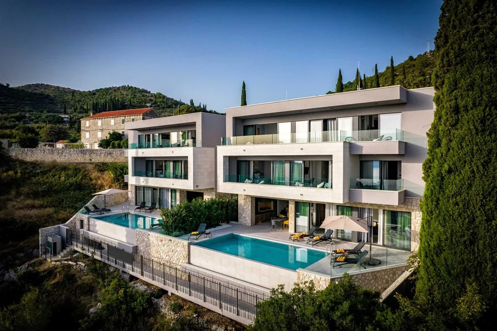 5-Bedroom Villa in Orašac for up to 10 Guests
