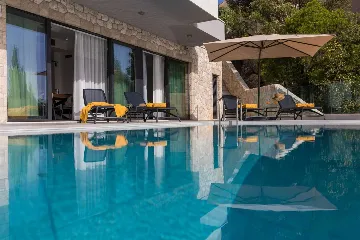 5-Bedroom Villa in Orašac for up to 10 Guests
