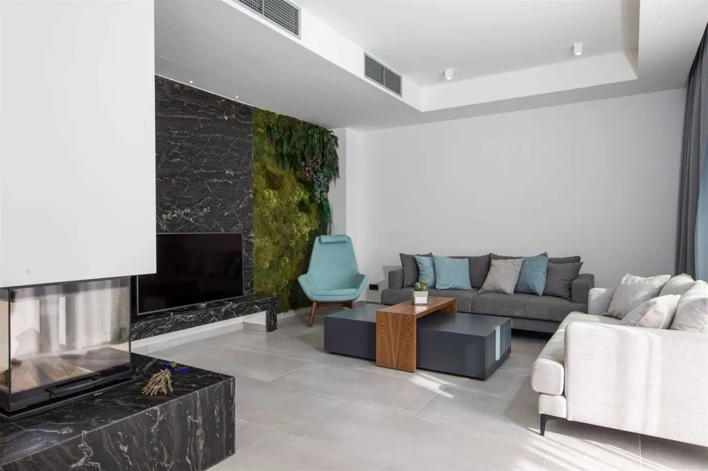 5-Bedroom Villa in Orašac for up to 10 Guests