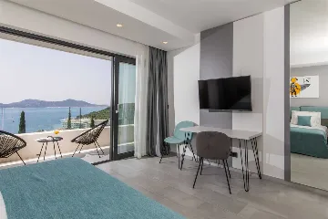 5-Bedroom Villa in Orašac for up to 10 Guests