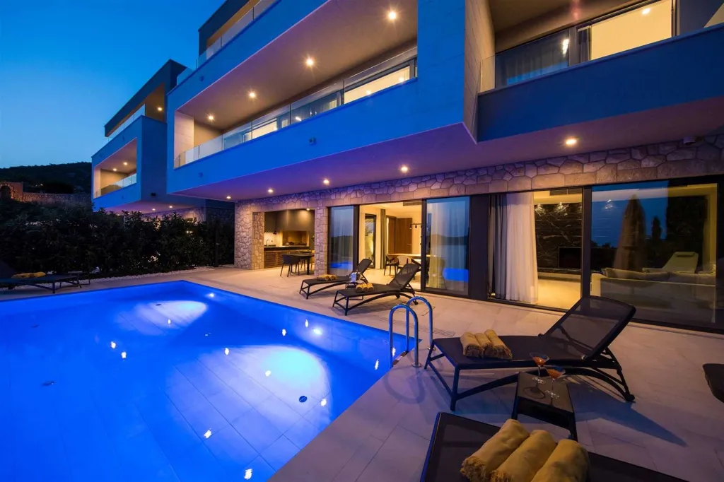 5-Bedroom Villa in Orašac for up to 10 Guests