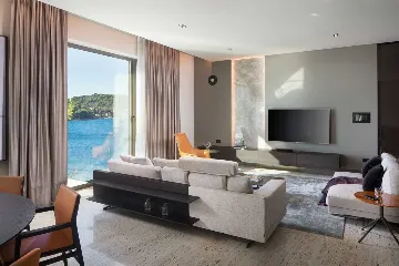 Beachfront Villa in Zaton for 10 Guests, Croatia
