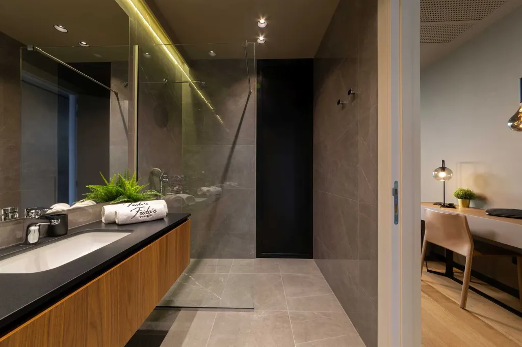 Luxury Villa in Orašac for Up to 10 Guests