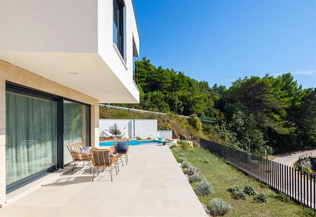 3-Bedroom Villa in Podaca with Private Pool