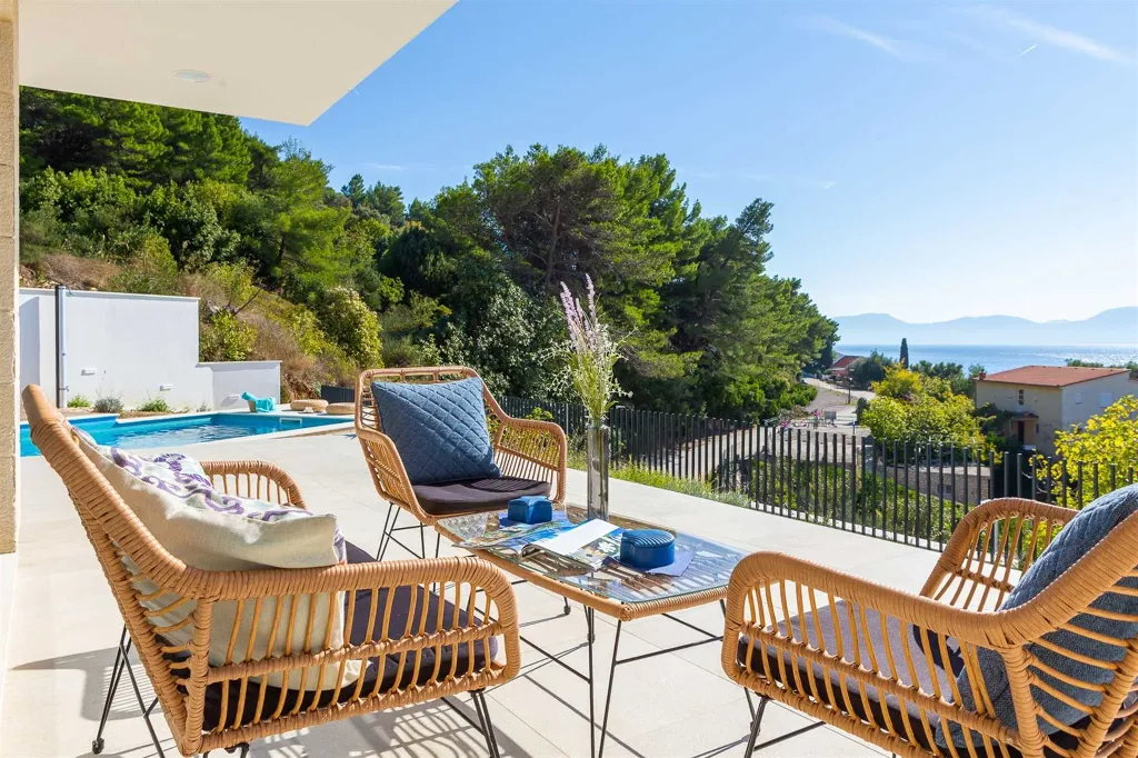 3-Bedroom Villa in Podaca with Private Pool