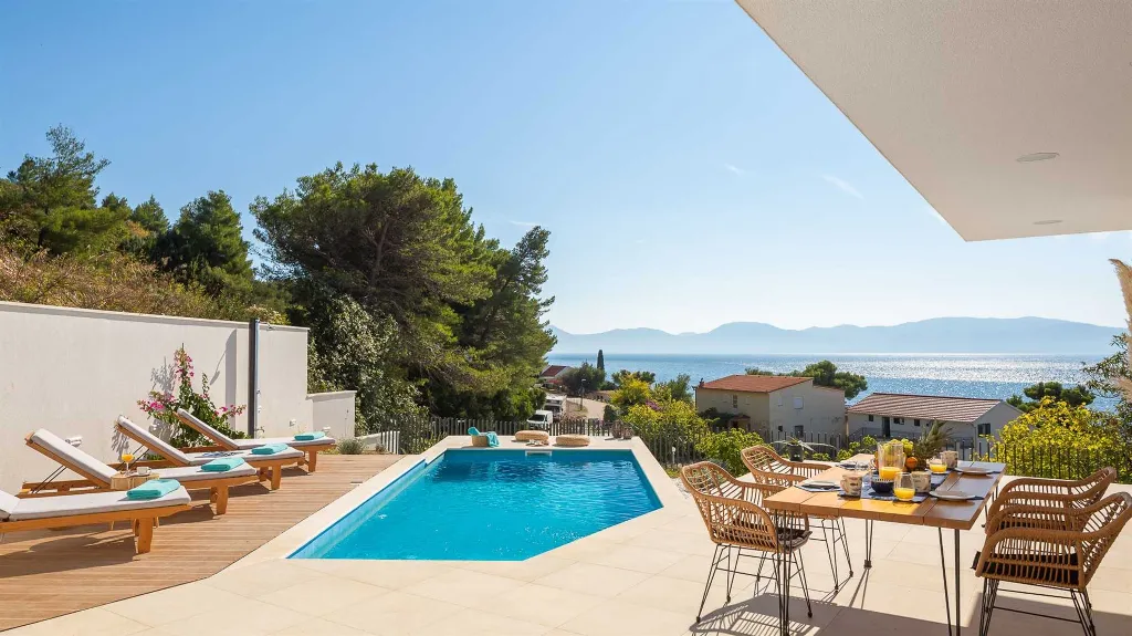 3-Bedroom Villa in Podaca with Private Pool