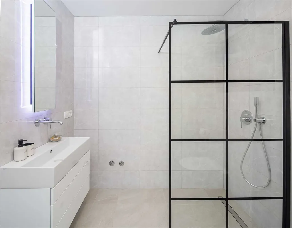 3-Bedroom Villa in Podaca with Private Pool