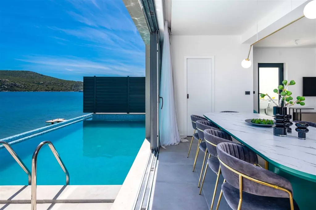 Beachfront Villa in Slano for 10 Guests
