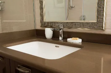 4-Bedroom Villa for Up to 10 Guests in Milna