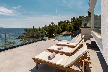 Villa in Blato for 6 Guests with Pool and Jacuzzi