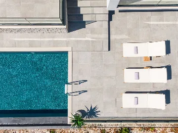 Villa in Blato for 6 Guests with Pool and Jacuzzi