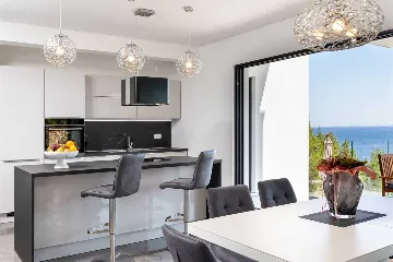 Villa in Blato for 6 Guests with Pool and Jacuzzi