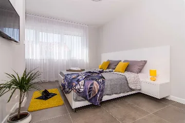 Villa with Private Pool for 10 in Kaštel Kambelovac